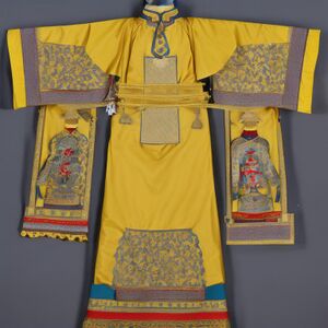 Image 27: Chinese Qing Dynasty clothing 2